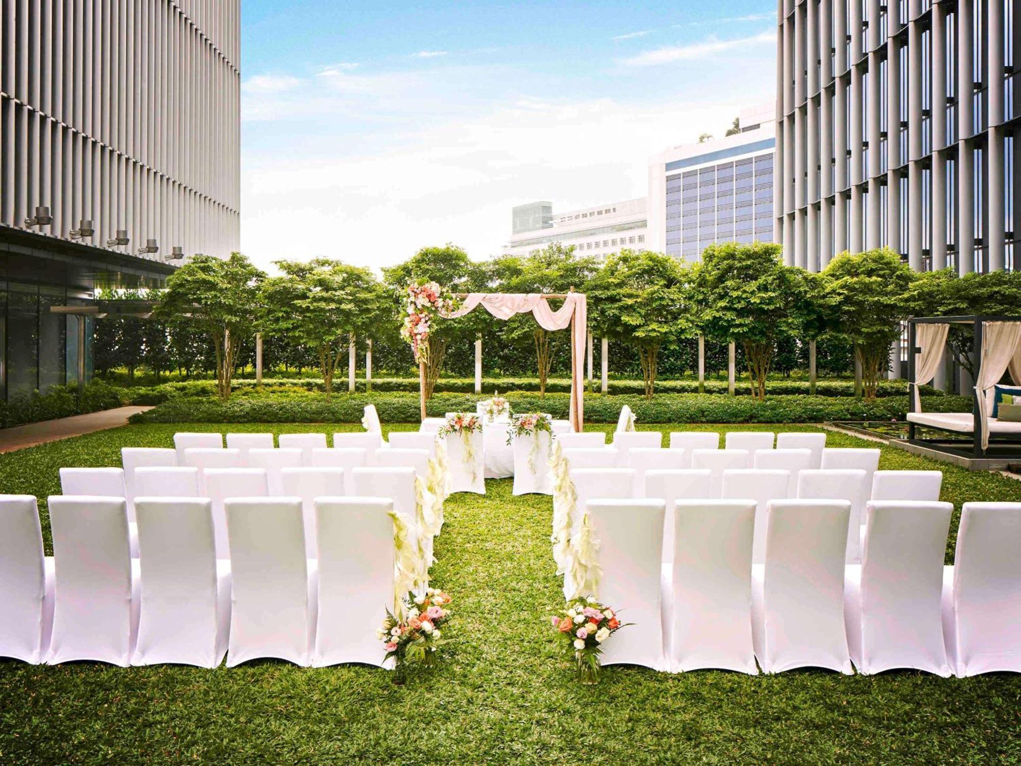 Sofitel Singapore City Centre Екстериор снимка